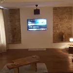 Spacieux Et Atypique Седан
