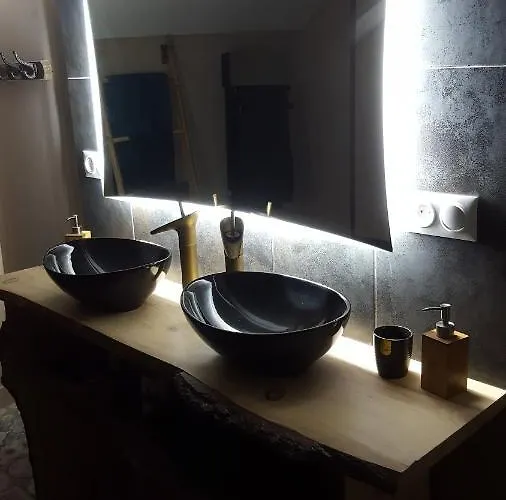 Appartement Spacieux Et Atypique *