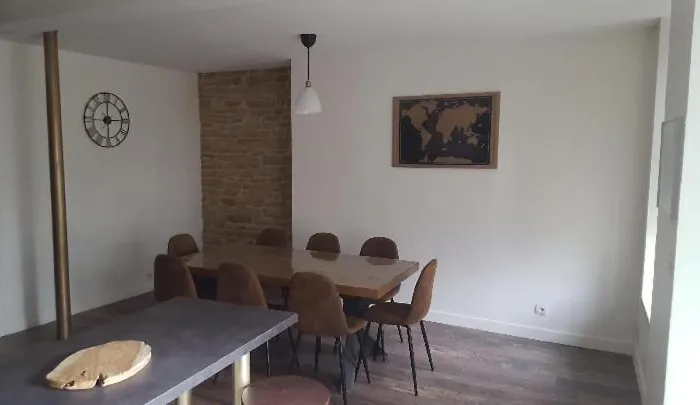 Spacieux Et Atypique Sedan