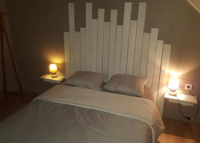 Spacieux Et Atypique Appartement